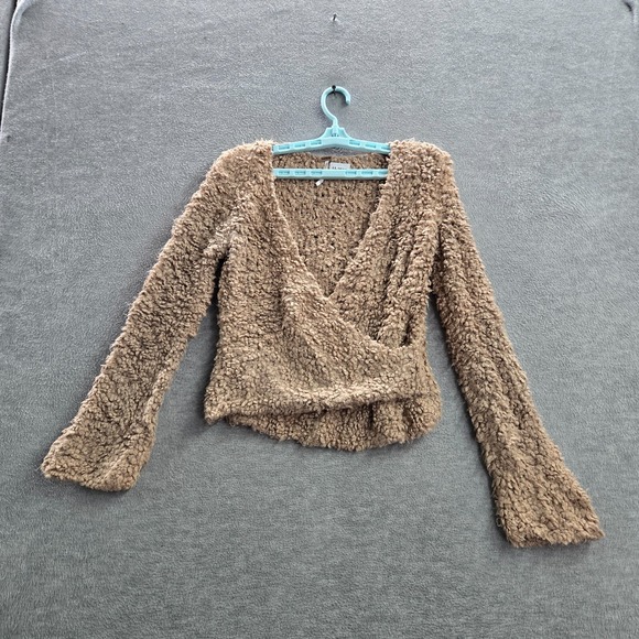Free People Women Sweater Small Beige Marshmallow Cropped Sherpa Faux Wrap - Picture 1 of 8